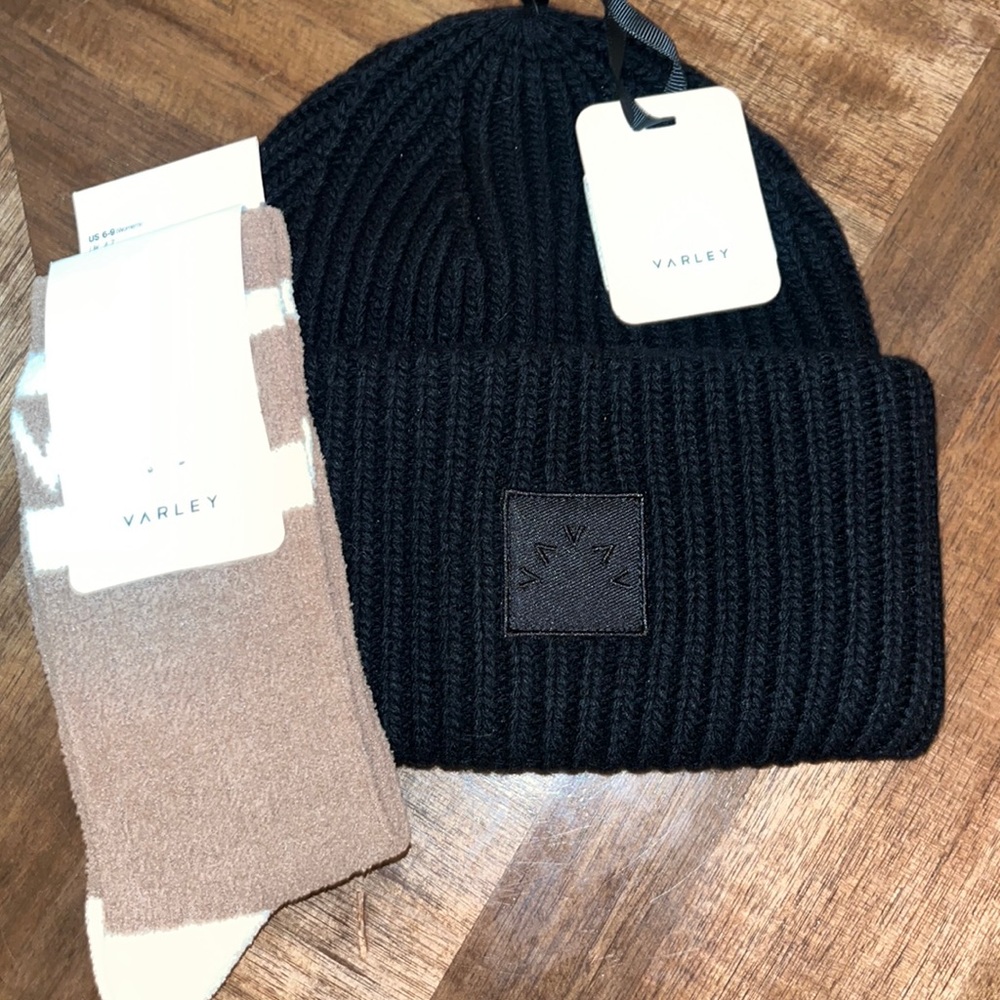 Varley beanie and socks